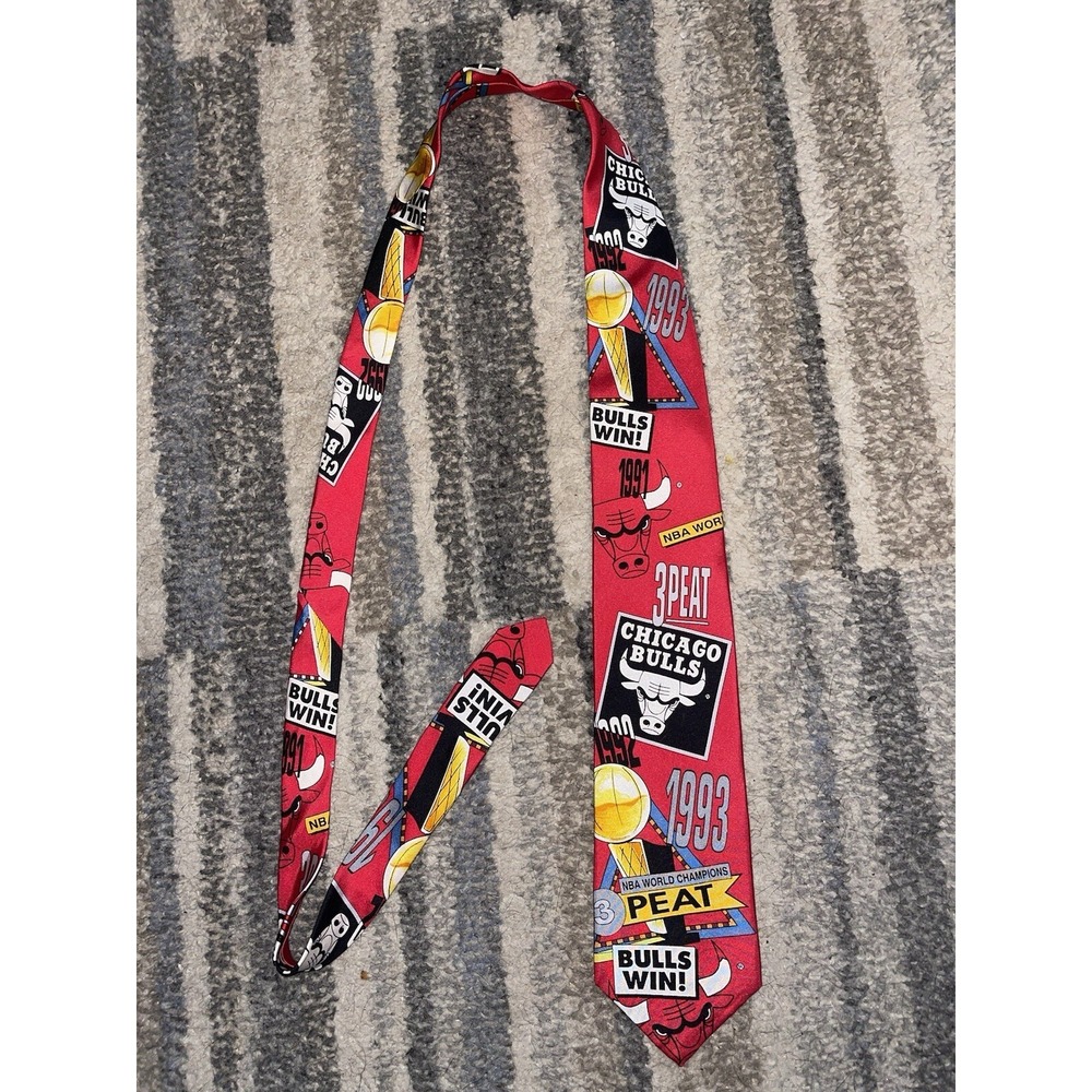 Vintage Ralph Marlin Chicago Bulls Tie